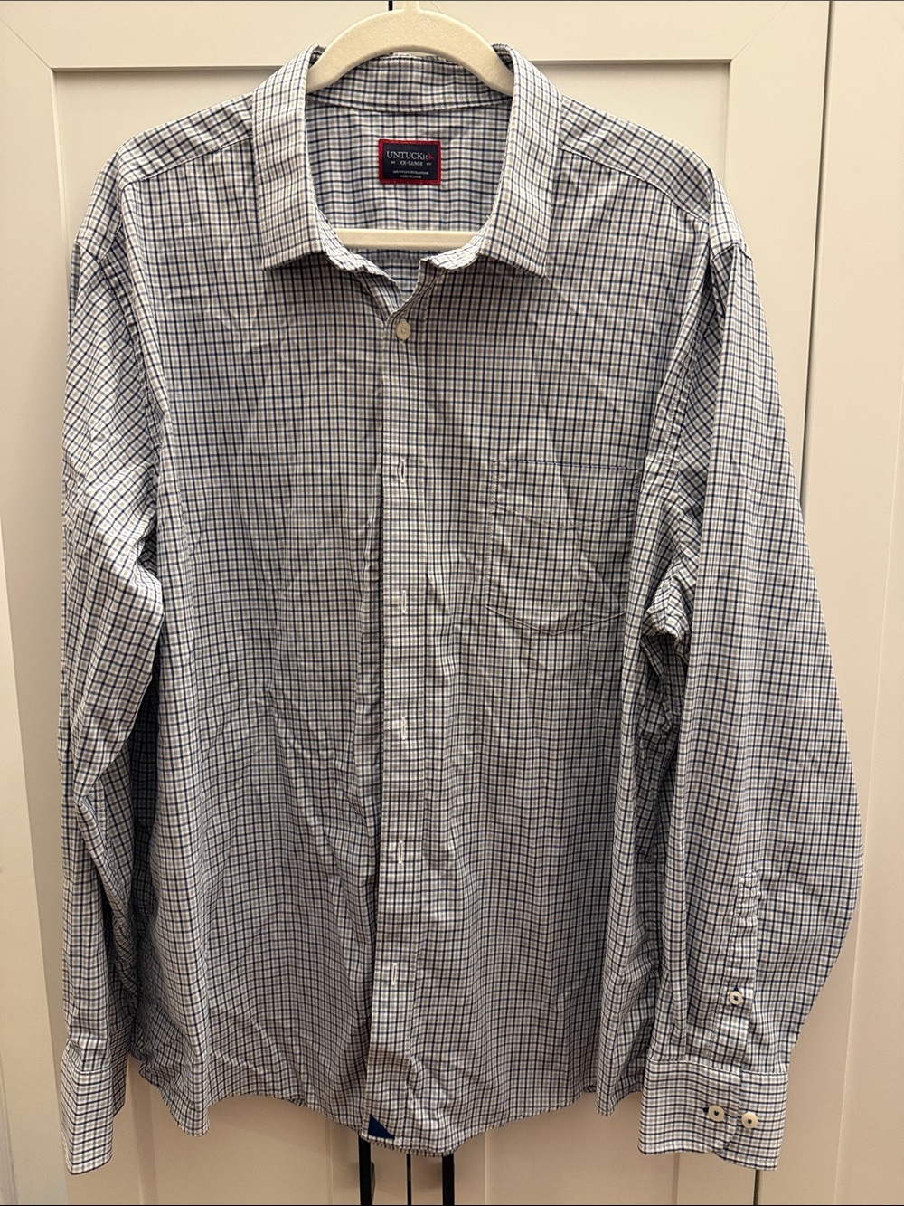 UNTUCKit Men’s White and Blue Checked Dress Shirt